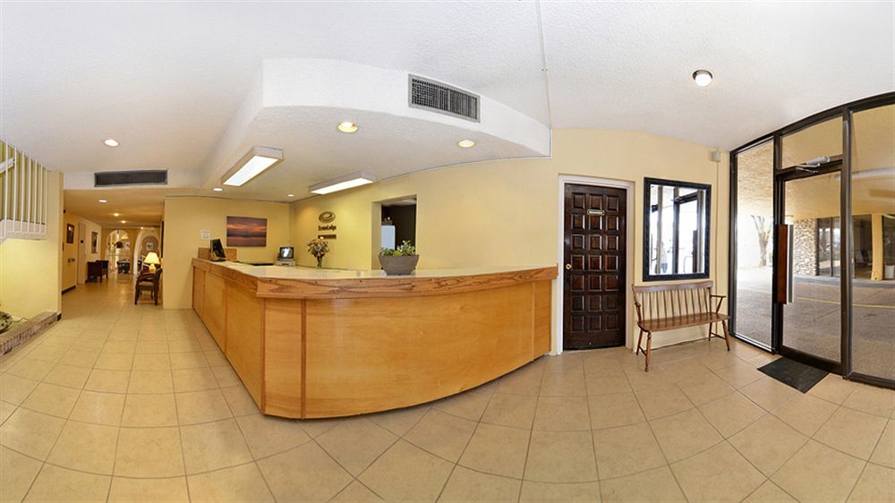Econo Lodge San Angelo Bagian luar foto
