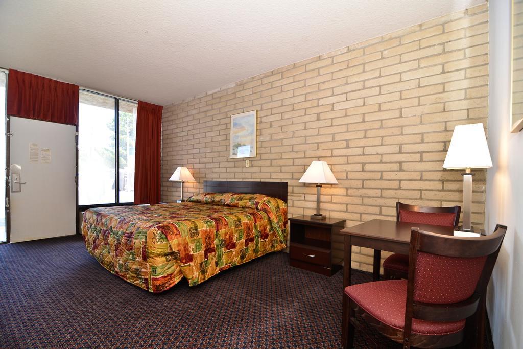 Econo Lodge San Angelo Ruang foto